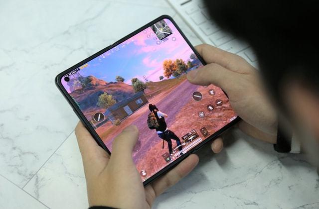 和平精英辅助《战神w》直装全网首发吃鸡吃到手软